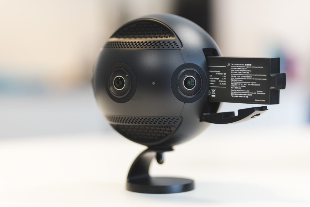 Caméra et batterie Insta360 8k